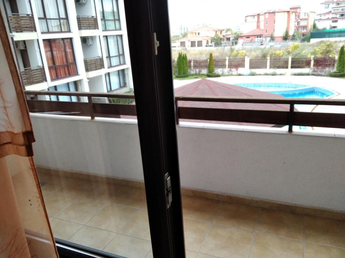 Victoria'S Apartments Nesebar Bagian luar foto