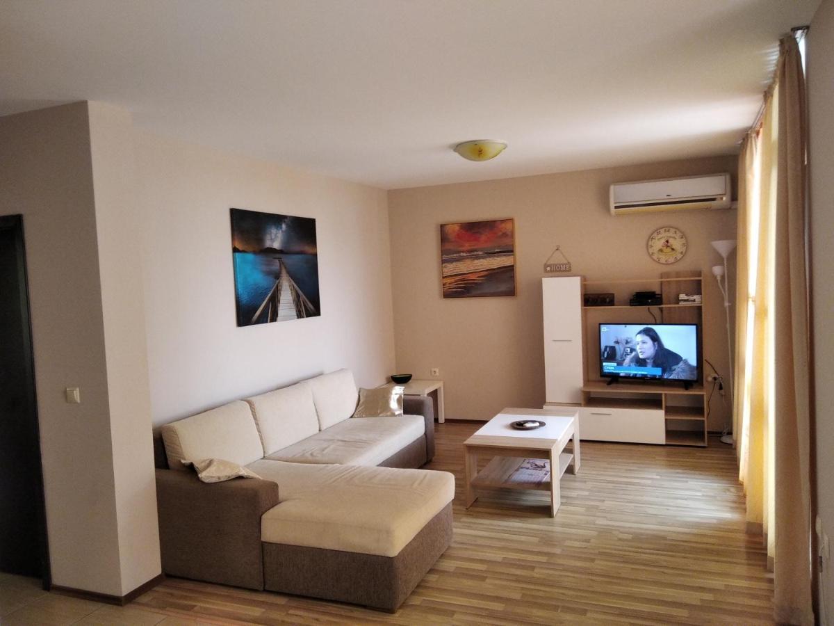 Victoria'S Apartments Nesebar Bagian luar foto